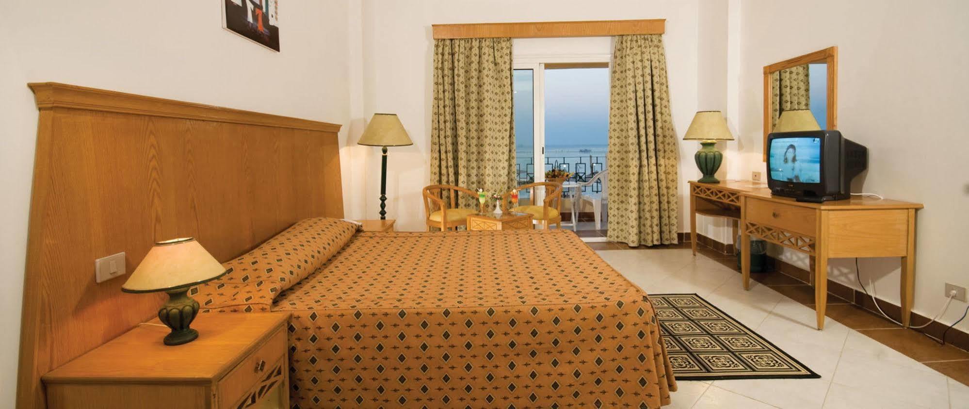 Blue Reef Red Sea Resort Марса-Алам Экстерьер фото